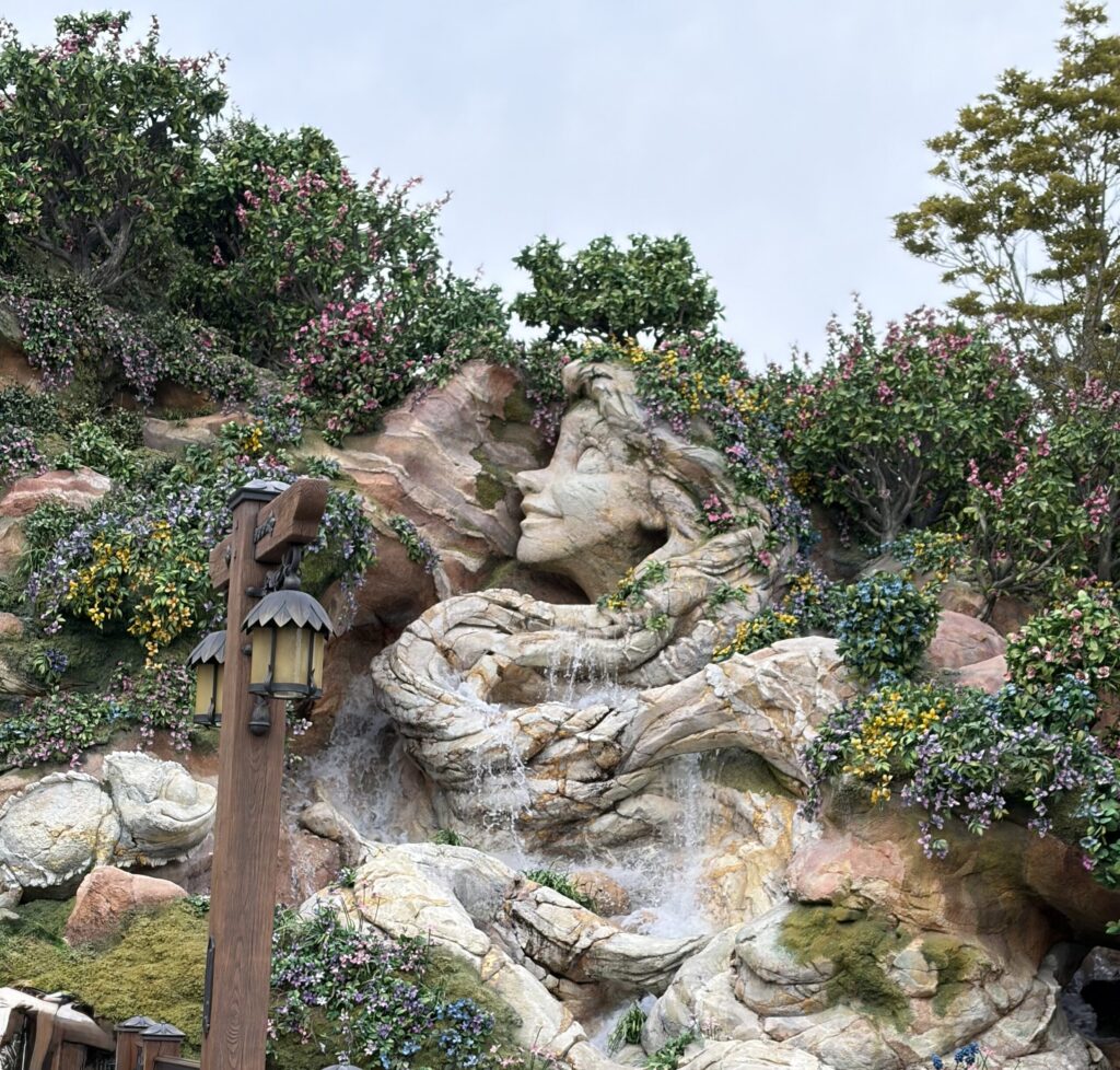 ラプンツェル石像